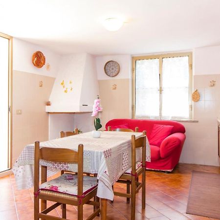 Appartamenti In Villa Con Ampio Giardino Esterno Posada  Zewnętrze zdjęcie