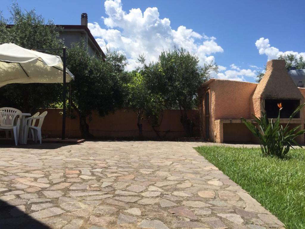 Appartamenti In Villa Con Ampio Giardino Esterno Posada  Zewnętrze zdjęcie