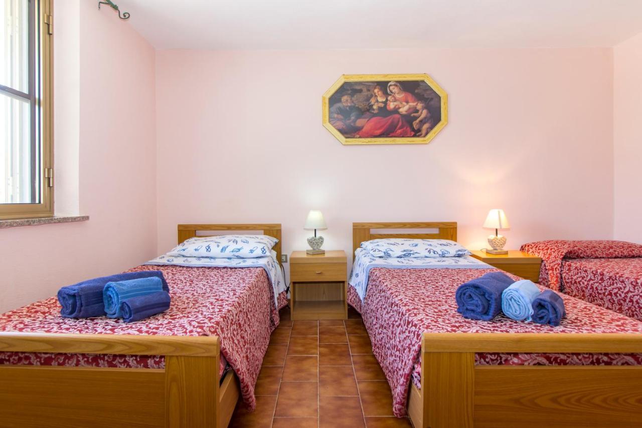 Appartamenti In Villa Con Ampio Giardino Esterno Posada  Zewnętrze zdjęcie