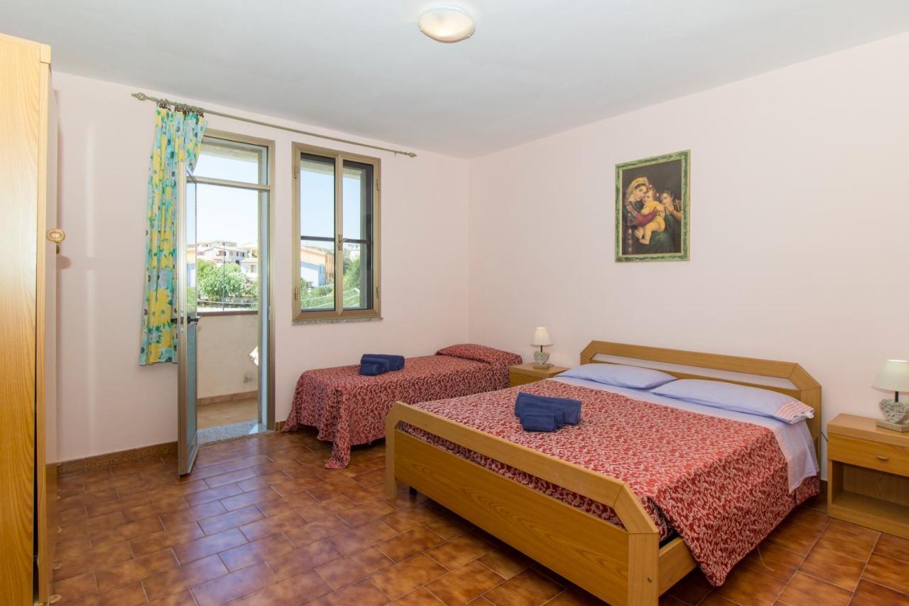 Appartamenti In Villa Con Ampio Giardino Esterno Posada  Zewnętrze zdjęcie