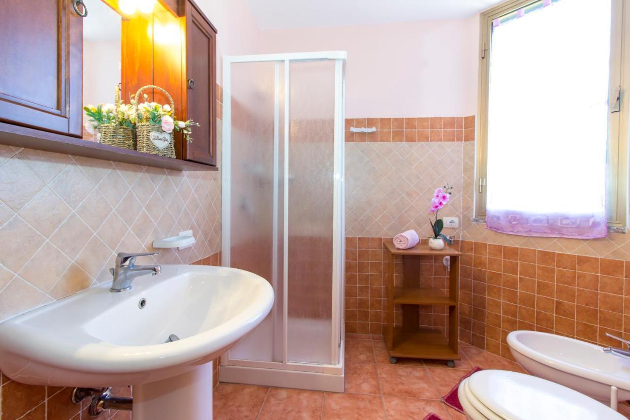 Appartamenti In Villa Con Ampio Giardino Esterno Posada  Zewnętrze zdjęcie