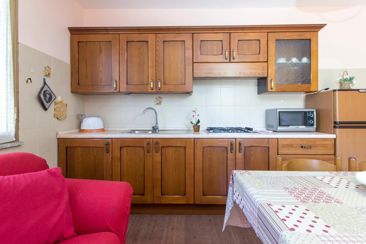 Appartamenti In Villa Con Ampio Giardino Esterno Posada  Zewnętrze zdjęcie