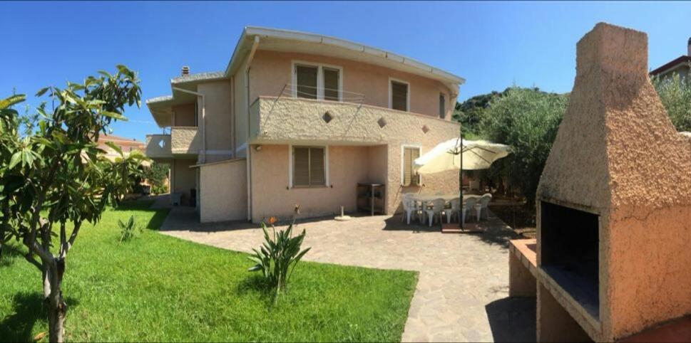 Appartamenti In Villa Con Ampio Giardino Esterno Posada  Zewnętrze zdjęcie